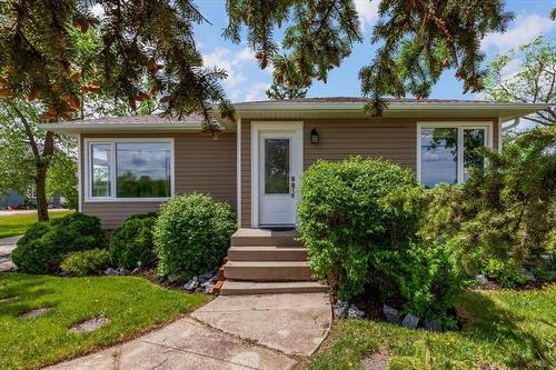 16 Myrtle St, Hazelridge, MB 