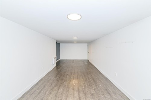 585 Baker St, Saanich, BC 
