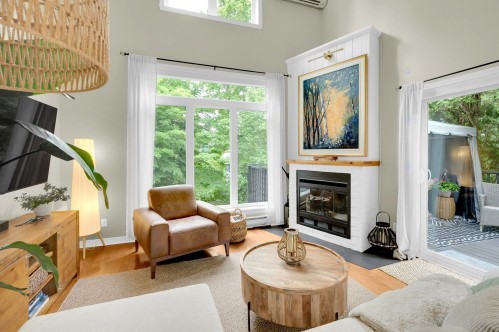 Salon - 516 Ch. Des Cimes, Saint-Sauveur, QC - Indoor Photo Showing Living Room With Fireplace
