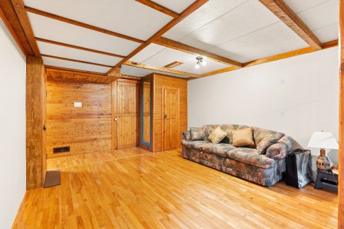 Salle familiale - 7455 3E Avenue E., Québec (Charlesbourg), QC 
