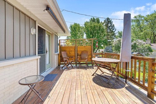 Balcon - 7455 3E Avenue E., Québec (Charlesbourg), QC 