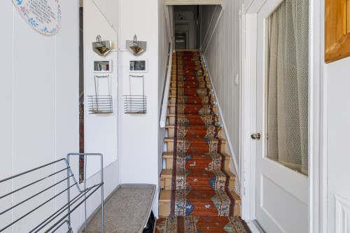 Mud Room - 151 Rue Lesage, Sainte-Adèle, QC 