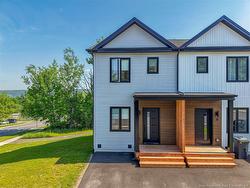 2 Westwood DR  Fredericton, NB E3C 1K7