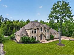 16 Bromfield CRT Moncton, NB E1G 0N7