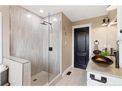 101 Chateau Dr, Moncton, NB 