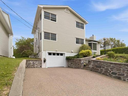 42 Lodge Drive, Halifax, NS 