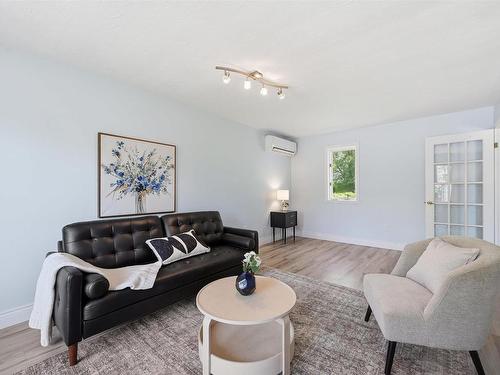 2 Berkley Brae, Dartmouth, NS 