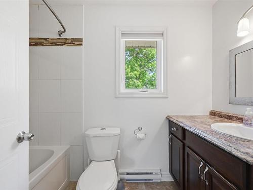 2 Berkley Brae, Dartmouth, NS 