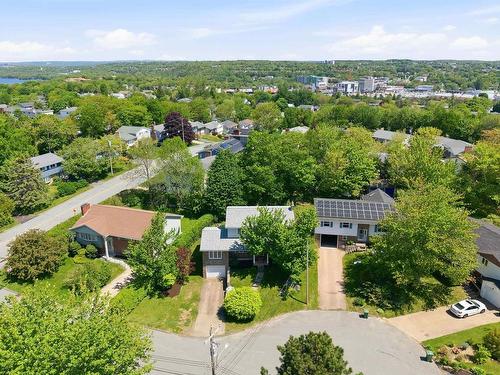 2 Berkley Brae, Dartmouth, NS 