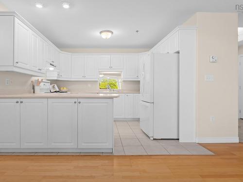 206 96 Regency Park, Halifax, NS 