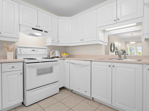 206 96 Regency Park, Halifax, NS 
