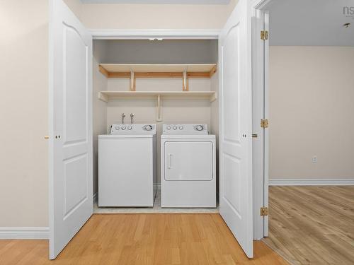 206 96 Regency Park, Halifax, NS 