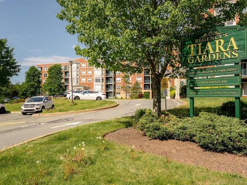 206 96 Regency Park, Halifax, NS 