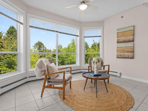 206 96 Regency Park, Halifax, NS 