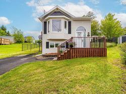 51 Bianca Court  Middle Sackville, NS B4E 3E2