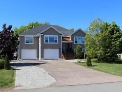 3 Somerset Place Stratford, PE C1B 0A9