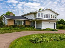 800 Main Street Cornwall, PE C0H 1H0