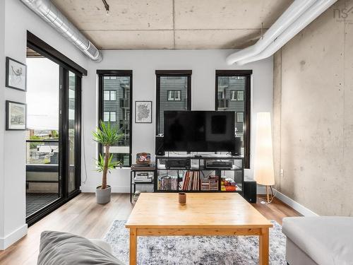 402 5511 Bilby Street, Halifax, NS - Indoor Photo Showing Living Room