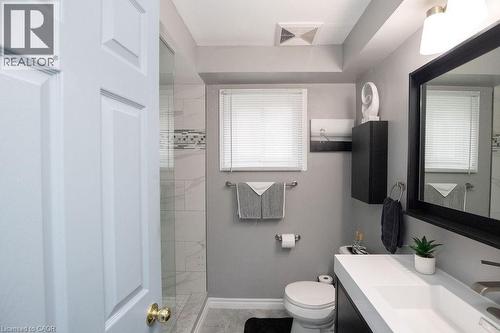 106 Ossington Drive, Hamilton, ON 
