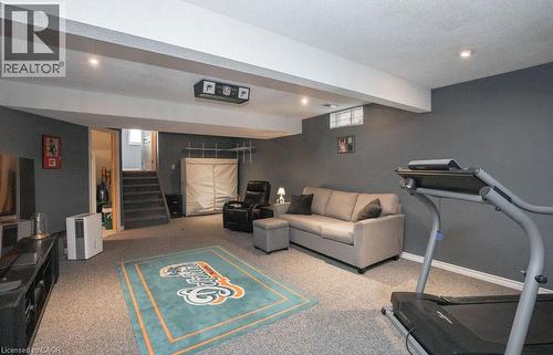 106 Ossington Drive, Hamilton, ON 