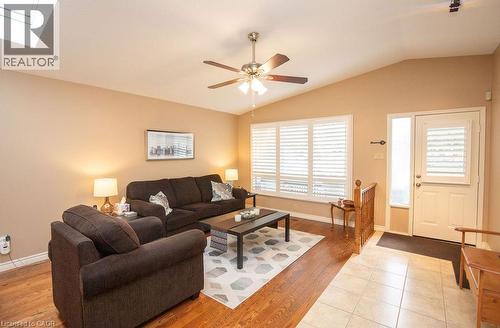 106 Ossington Drive, Hamilton, ON 