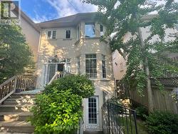 10 HOYLE AVENUE Toronto, ON M4S 2X6