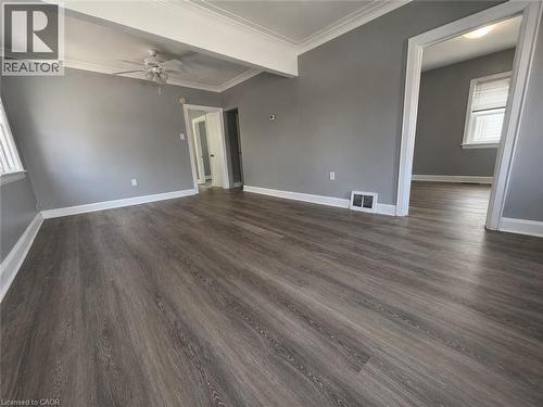 36 Brighton Avenue, St. Catharines, ON - Indoor Photo Showing Other Room