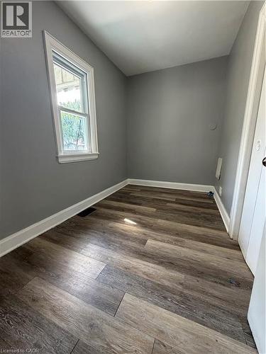 36 Brighton Avenue, St. Catharines, ON - Indoor Photo Showing Other Room