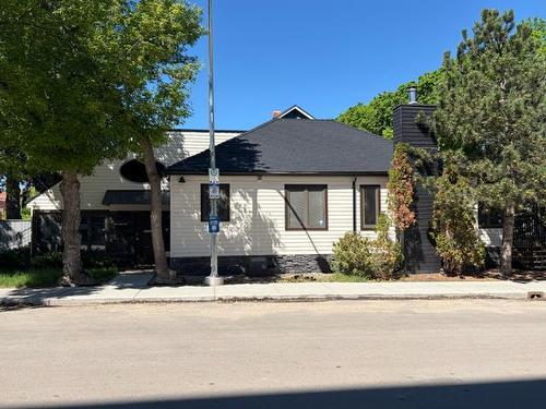 8210 108 Strret, Edmonton, AB 