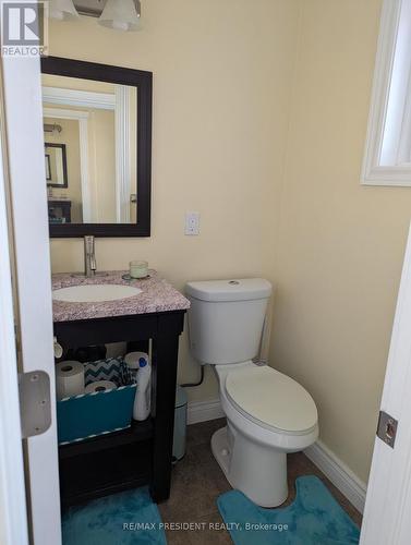 2563 Whittaker Drive, Burlington, ON 