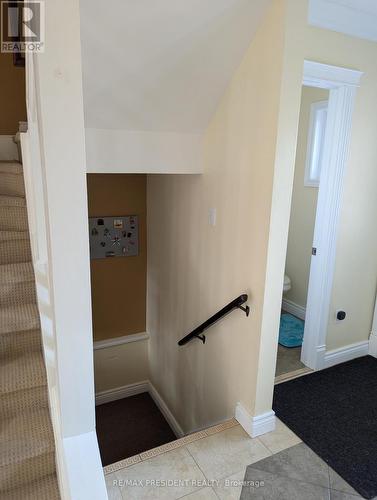 2563 Whittaker Drive, Burlington, ON 