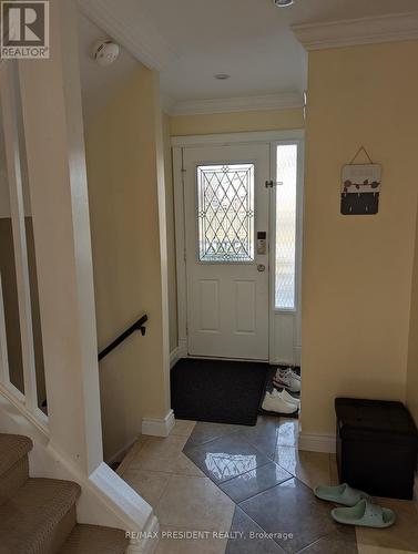 2563 Whittaker Drive, Burlington, ON 