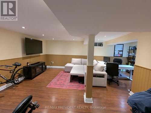 2563 Whittaker Drive, Burlington, ON 