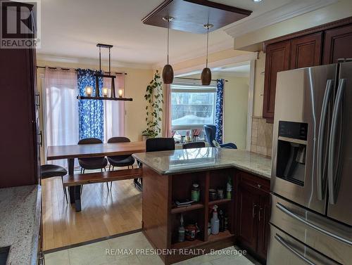2563 Whittaker Drive, Burlington, ON 