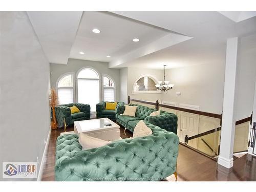 4759 Periwinkle Crescent, Windsor, ON 