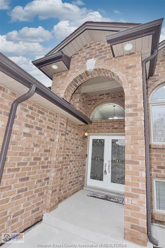 4759 Periwinkle Crescent, Windsor, ON 