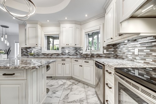 Kitchen - 425 Av. Des Crécerelles, Beaconsfield, QC 