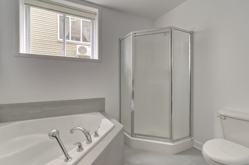 Salle de bains - 667 Rue De Pompadour, Mascouche, QC 