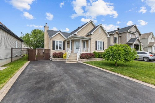287 Rue Vivaldi  Saint-Jean-Sur-Richelieu, QC J3B 0A4