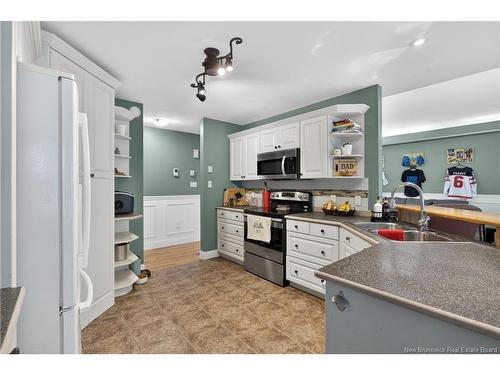 91 Maclean Crt, Fredericton, NB 