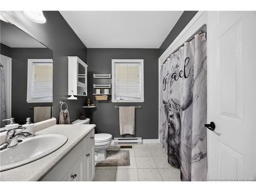 91 Maclean Crt, Fredericton, NB 