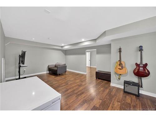 91 Maclean Crt, Fredericton, NB 