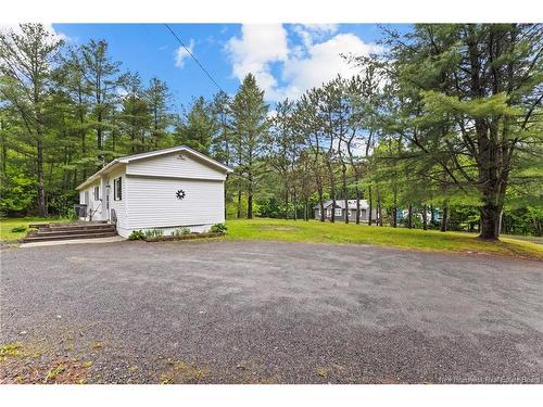 99 Lake Dr, Minto, NB 