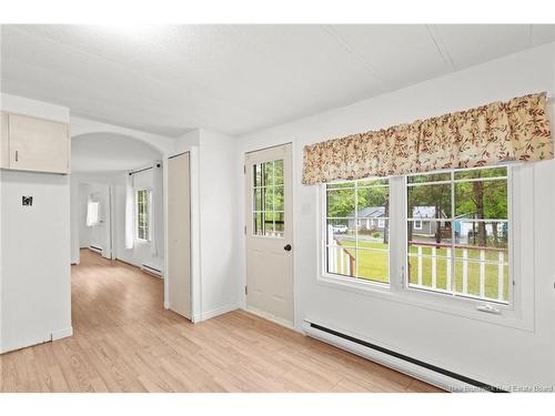 99 Lake Dr, Minto, NB 