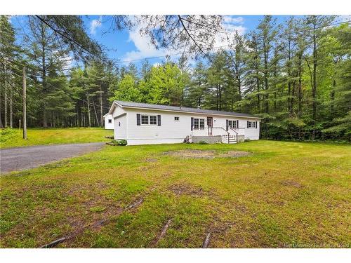99 Lake Dr, Minto, NB 