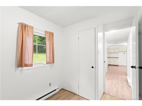 99 Lake Dr, Minto, NB 
