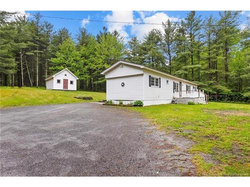99 Lake Dr, Minto, NB 