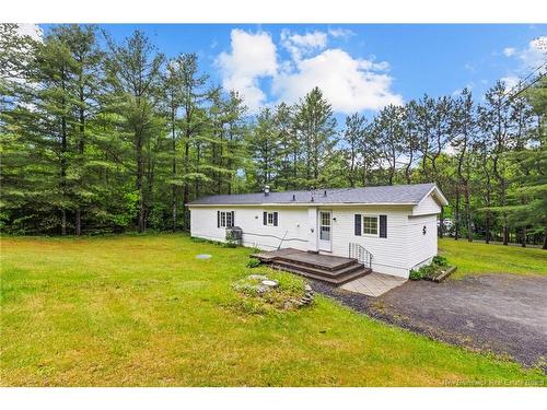 99 Lake Dr, Minto, NB 