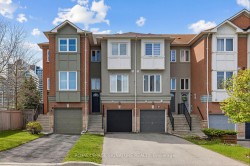29 Coburg Crescent Richmond Hill, ON L4B 4E1
