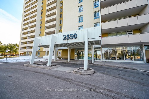 1015-2550 Pharmacy Avenue, Toronto, ON - Outdoor
